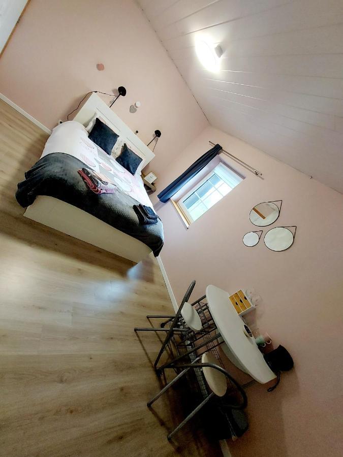 Joli Nid Au Coeur Des Ardennes Apartment Bievre Bilik gambar